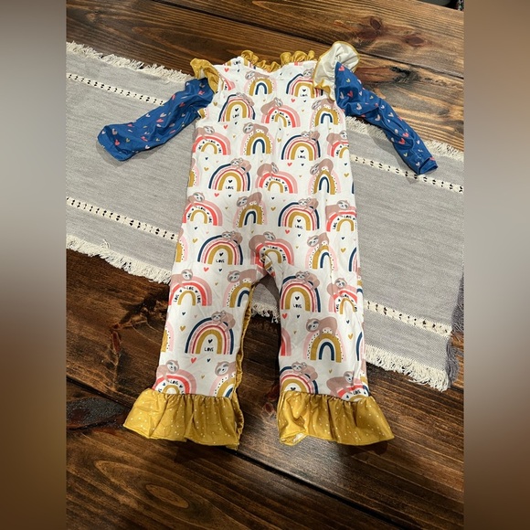 Pete & Lucy rainbow sloth printed long romper w/ snaps, ruffled, EUC, 12-18 mos. - Picture 2 of 6